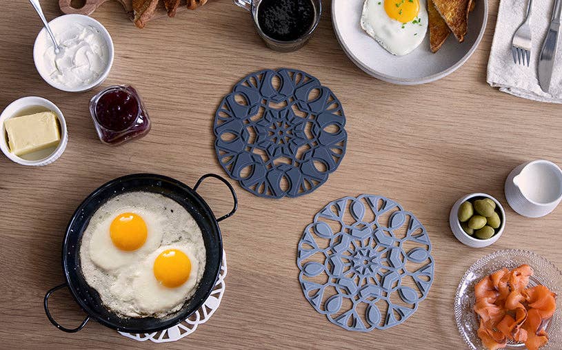 TriveTile - 3 in 1 Split Trivet : Tan