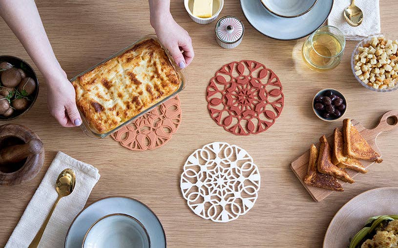TriveTile - 3 in 1 Split Trivet : Tan