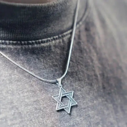 Men's Jewish Star Necklace in Silver: 20"